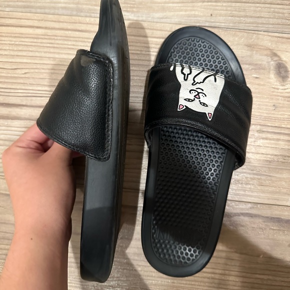 Rip and Dip slippers - Picture 2 of 4